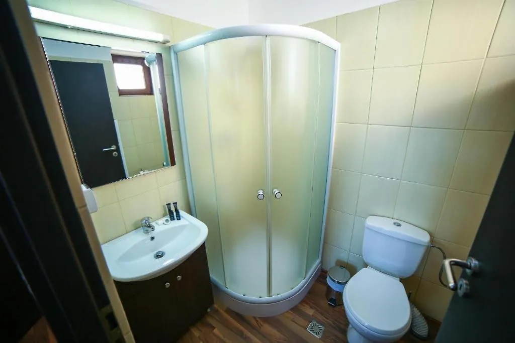 Liveni 22 Hotel Bucharest Guest house